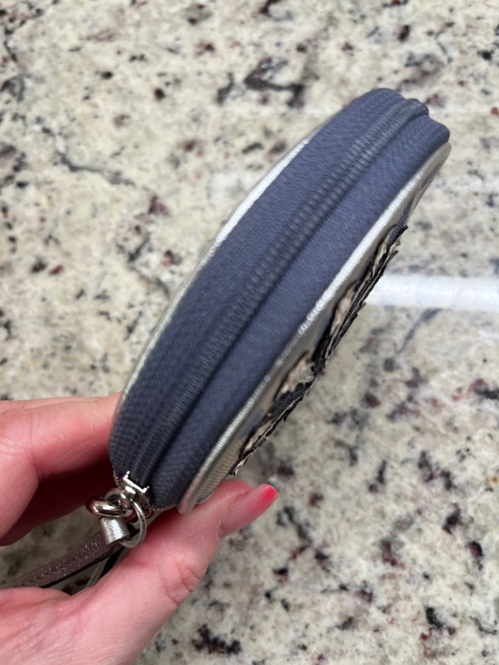 Coach Signature Fireworks Coin Purse EUC - Picture 6 of 10